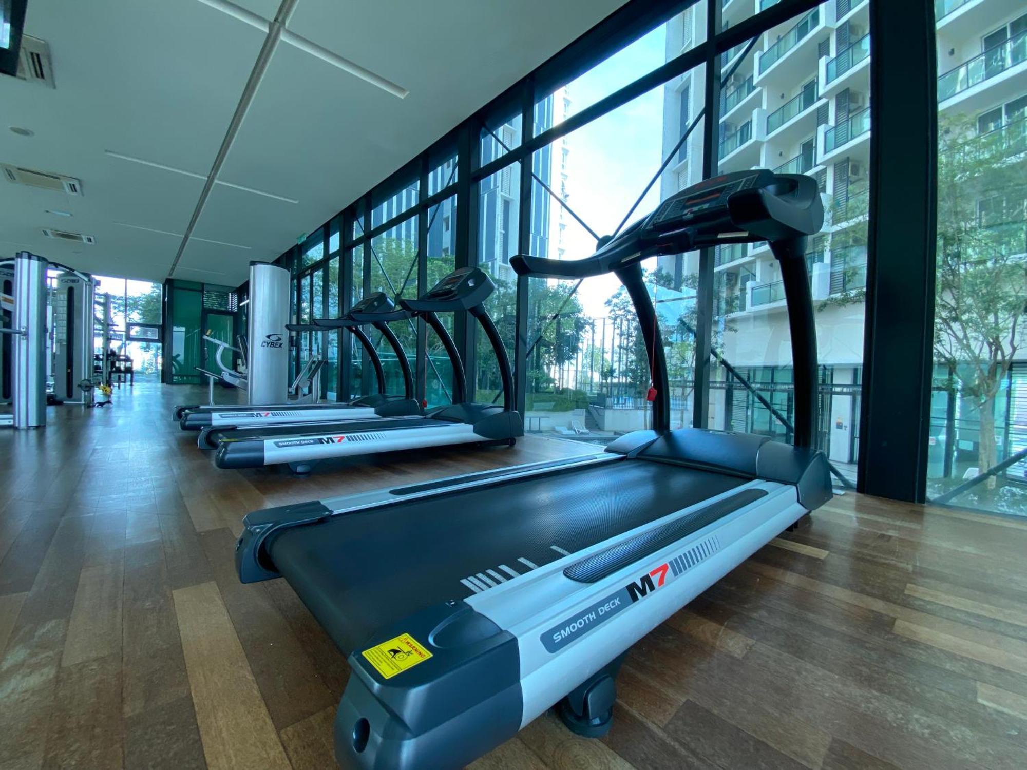 Apartment The Shore Residences I Free Wifi Near Jonker