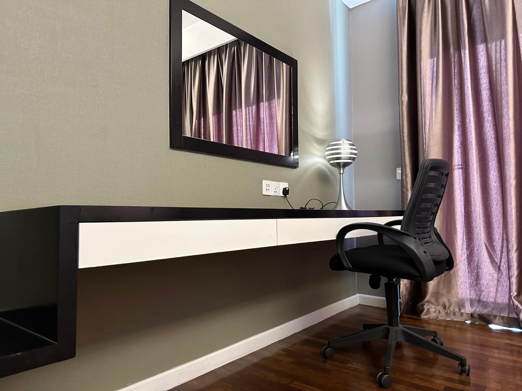 Apartment The Shore Residences I Free Wifi Near Jonker