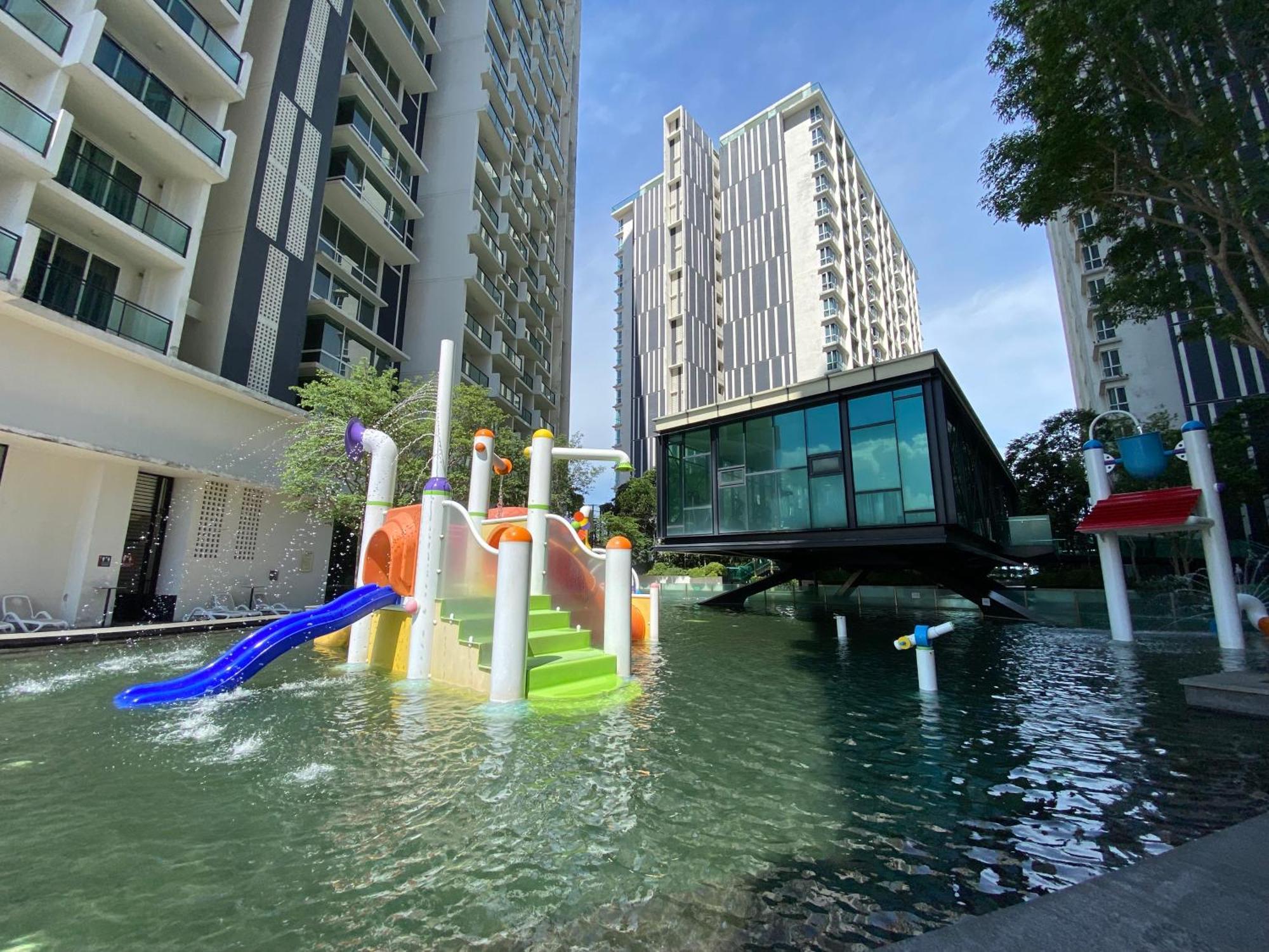 The Shore Residences I Free Wifi Near Jonker Apartment Malacca