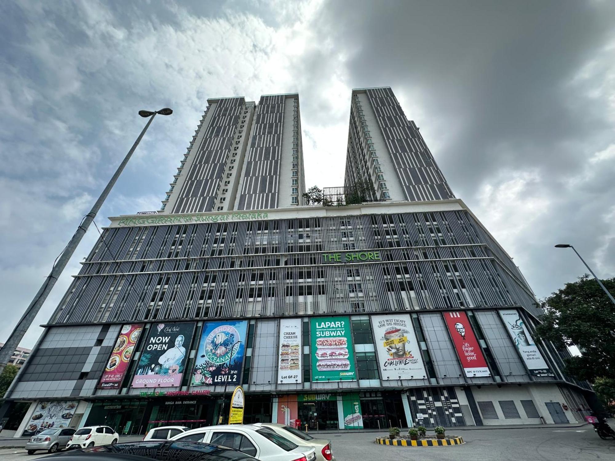 Apartemen The Shore Residences I Free Wifi Near Jonker *