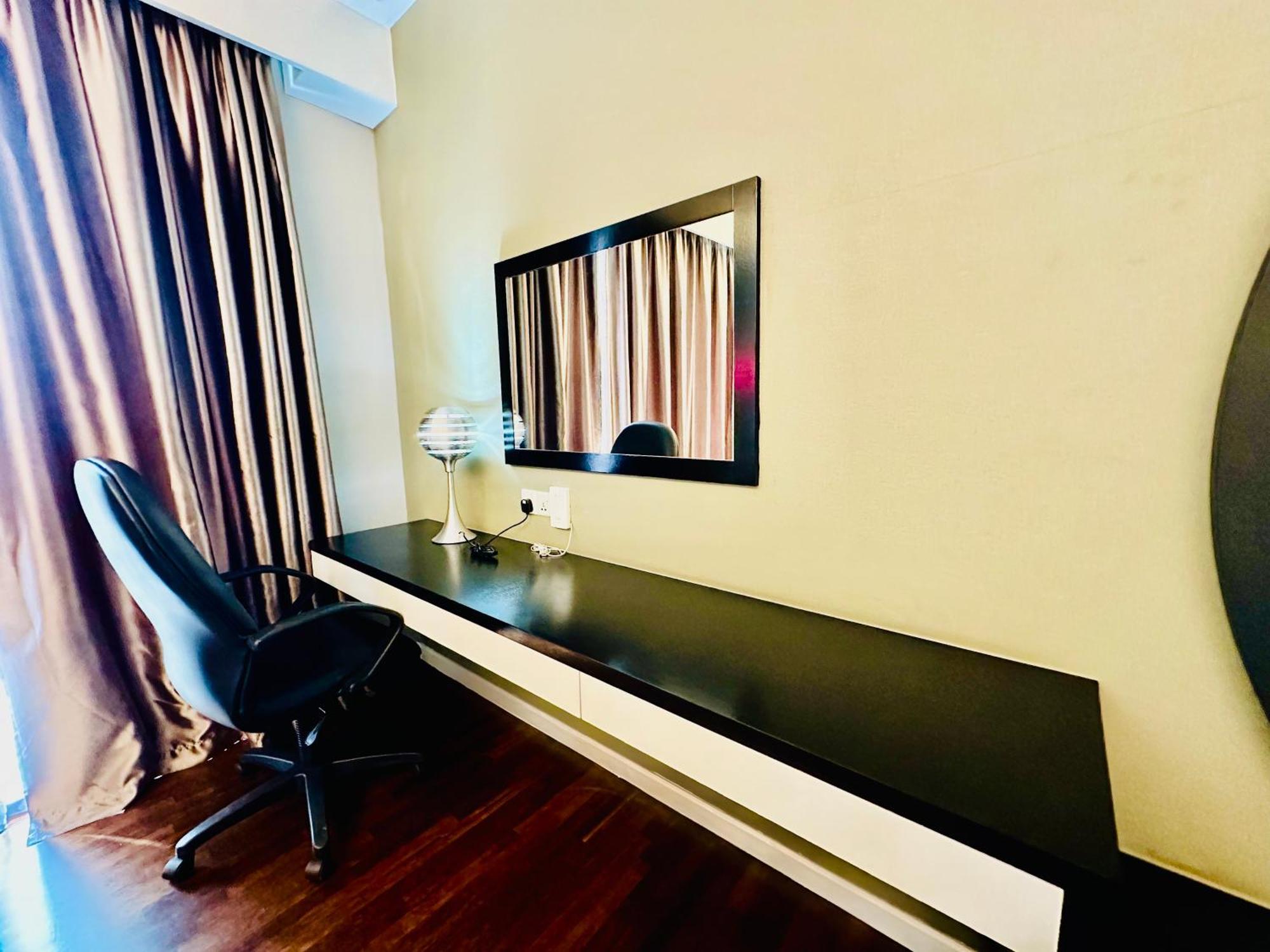 The Shore Residences I Free Wifi Near Jonker Apartment *